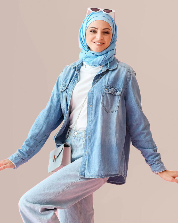 ⁦قميص جينز كاجوال⁩ - الصورة ⁦2⁩